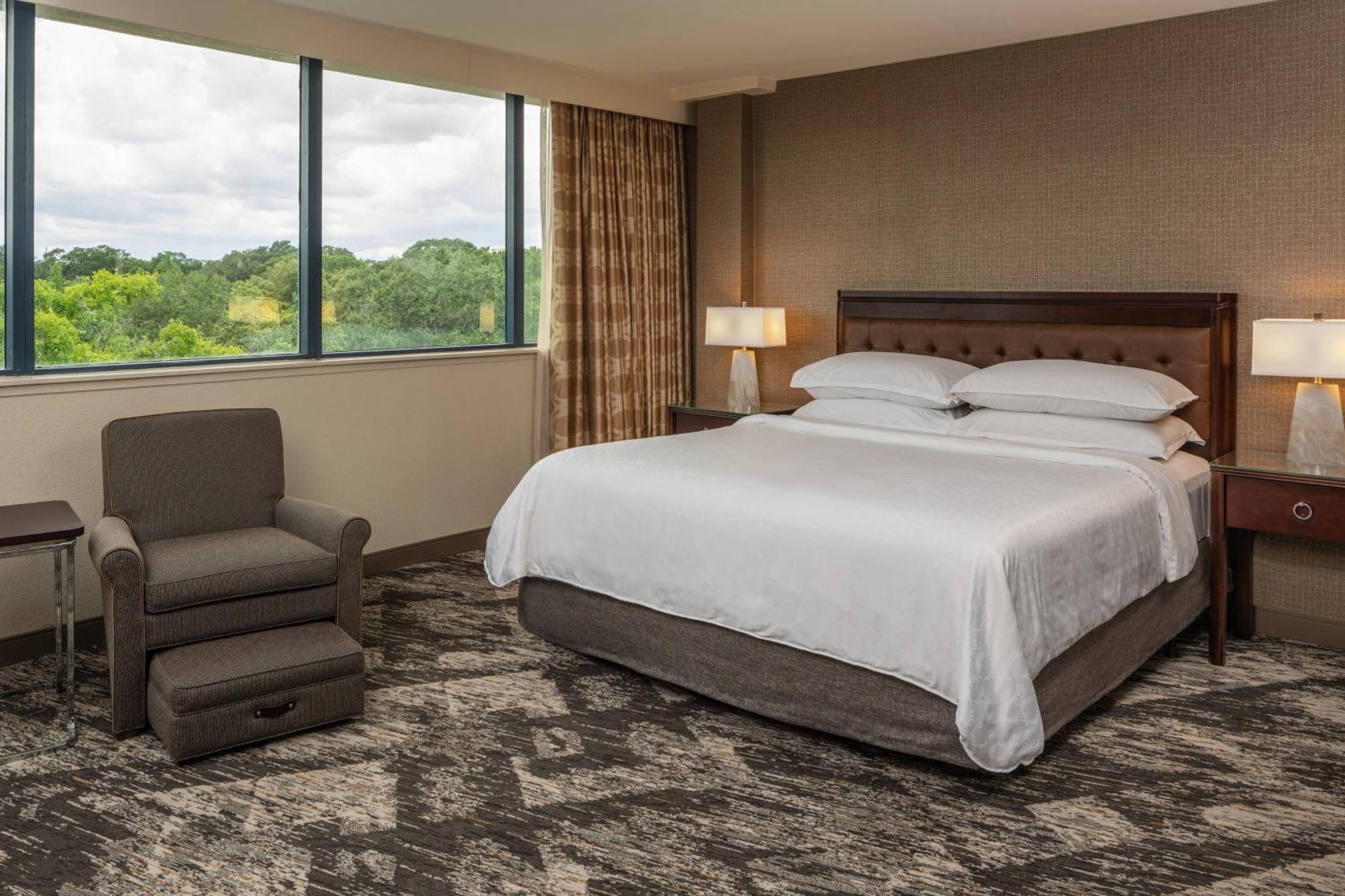 Sheraton Tampa Brandon Hotel Buitenkant foto