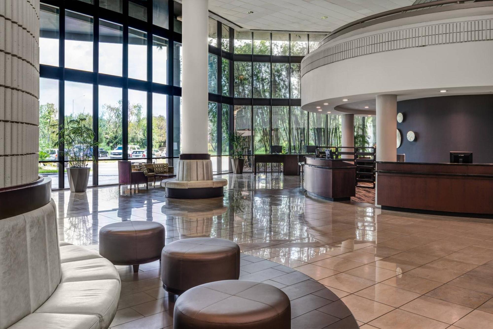 Sheraton Tampa Brandon Hotel Buitenkant foto