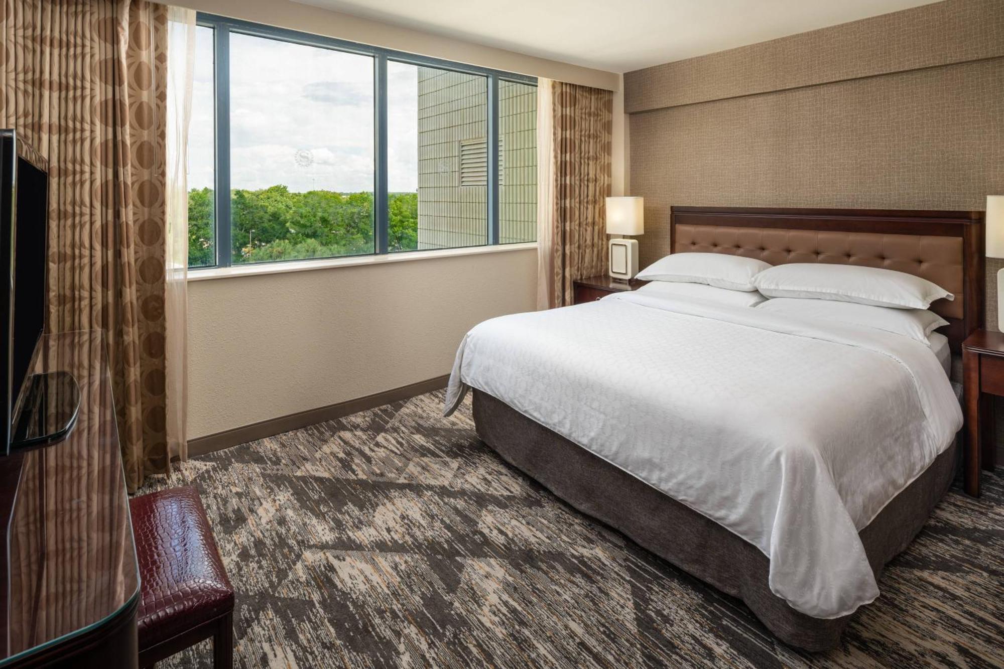 Sheraton Tampa Brandon Hotel Buitenkant foto
