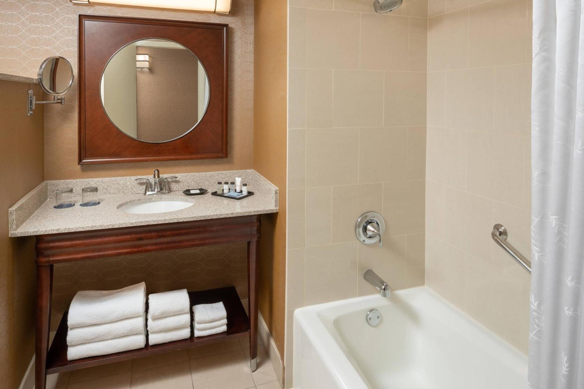 Sheraton Tampa Brandon Hotel Buitenkant foto